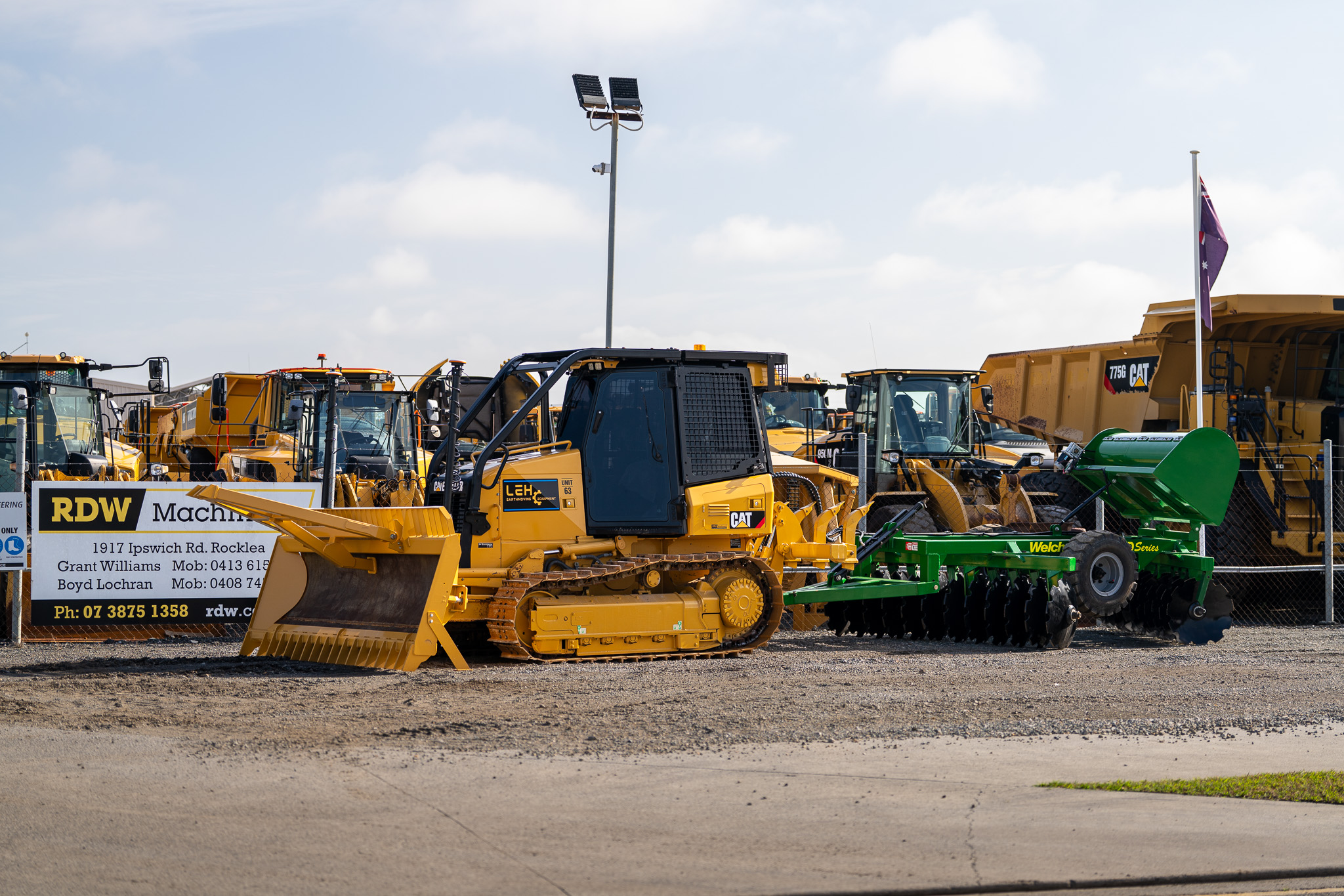 LEH bulldozer with an offset disc plough