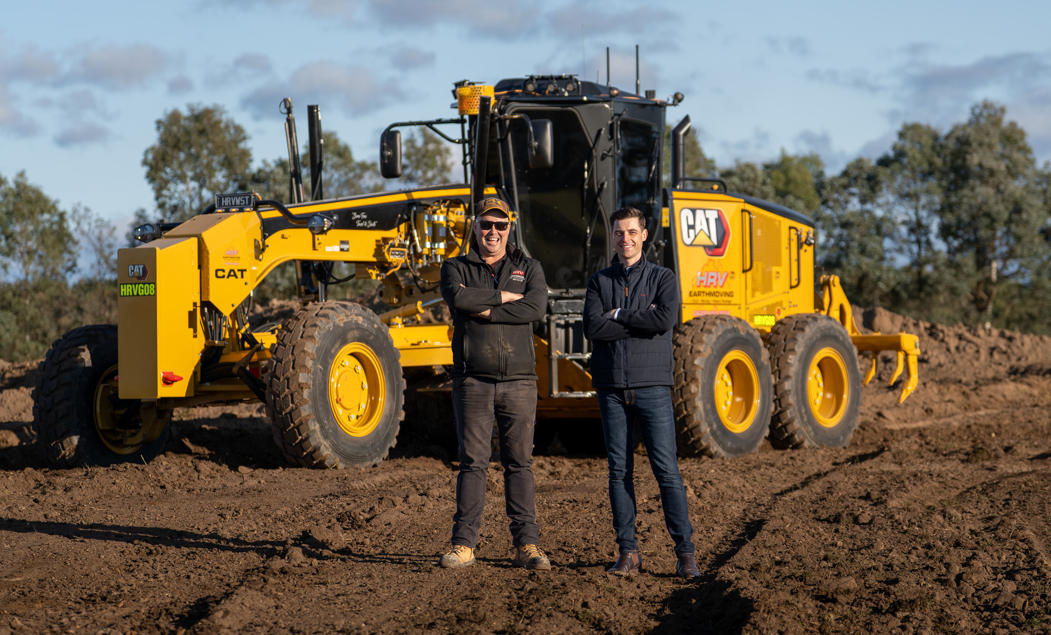 HRV Earthmoving team and equipment